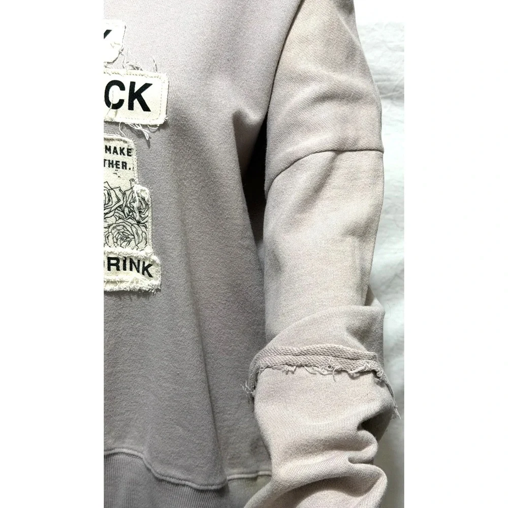 Cleo + Wolf Size Large Whiskey O' Clock Time For A Drink Cropped Beige Hoodie‎